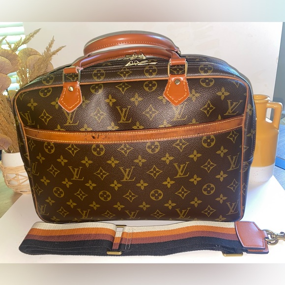 Louis Vuitton authentic large monogram reporter PM shoulder bag - Picture 1 of 13